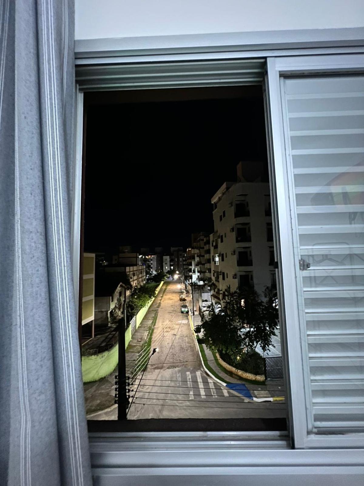 Apartamento Amplo E Belissimo! - 3 Quadras Do Mar! 과루자 외부 사진