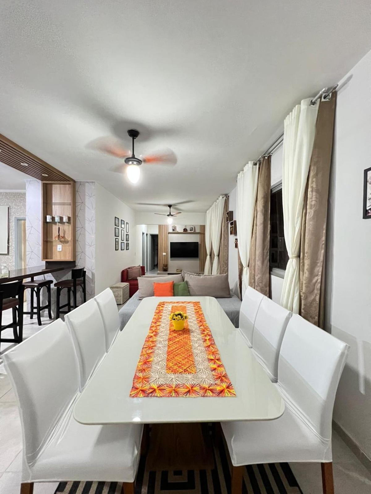 Apartamento Amplo E Belissimo! - 3 Quadras Do Mar! 과루자 외부 사진